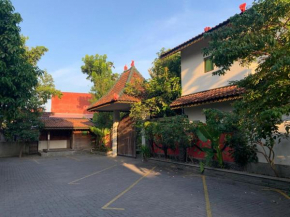 Sonosewu Guesthouse Syariah